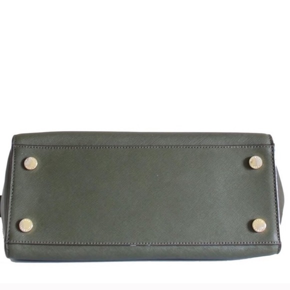 Micheal Kors Selma Bag - Picture 7 of 8